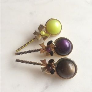 Vintage button or lollipop brooches