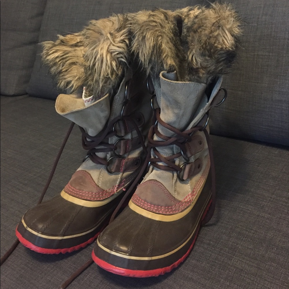 Sorel Joan of Arctic snow boots.