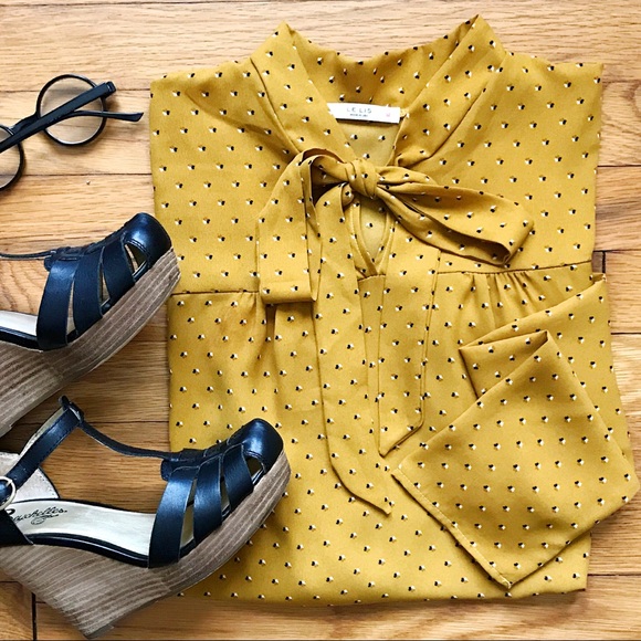Modcloth Tops - Modcloth 📓 All Booked Up Blouse