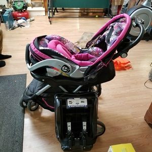 Baby trend travel system