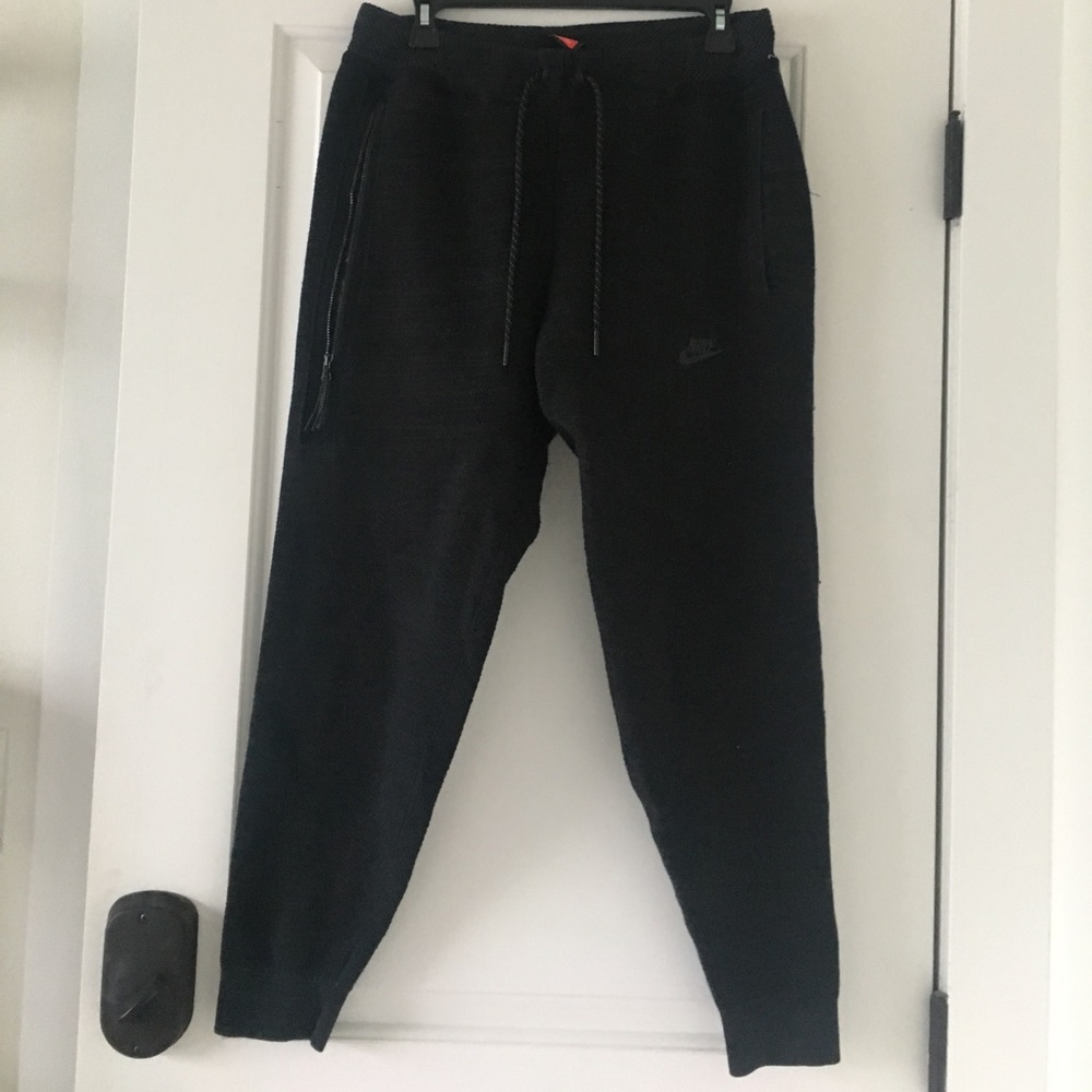 Nike tech knit joggers