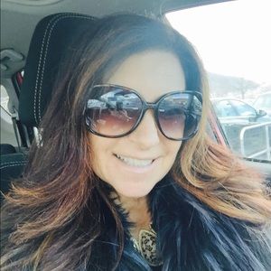 Meet your Posher, Edie