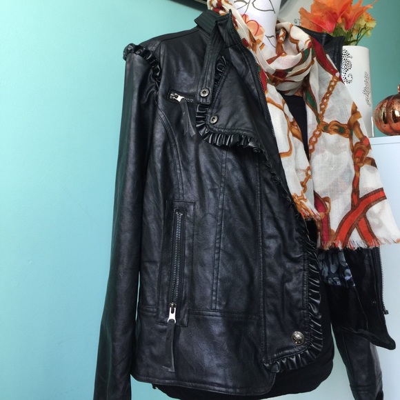  Apple bottom jacket - Picture 2 of 8