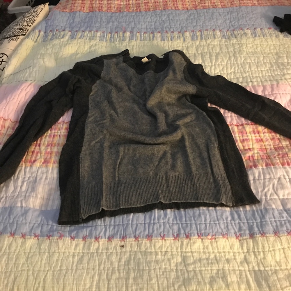 J Crew Wool/Nylon Sweater w/ zippers. Size L