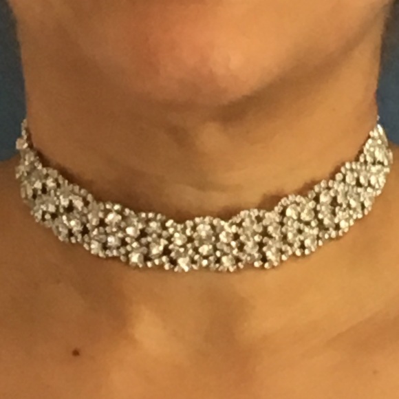 🆕 Multi Rhinestone Choker - Picture 2 of 4