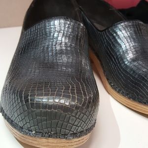 Dansko Marisol clog pewter metallic