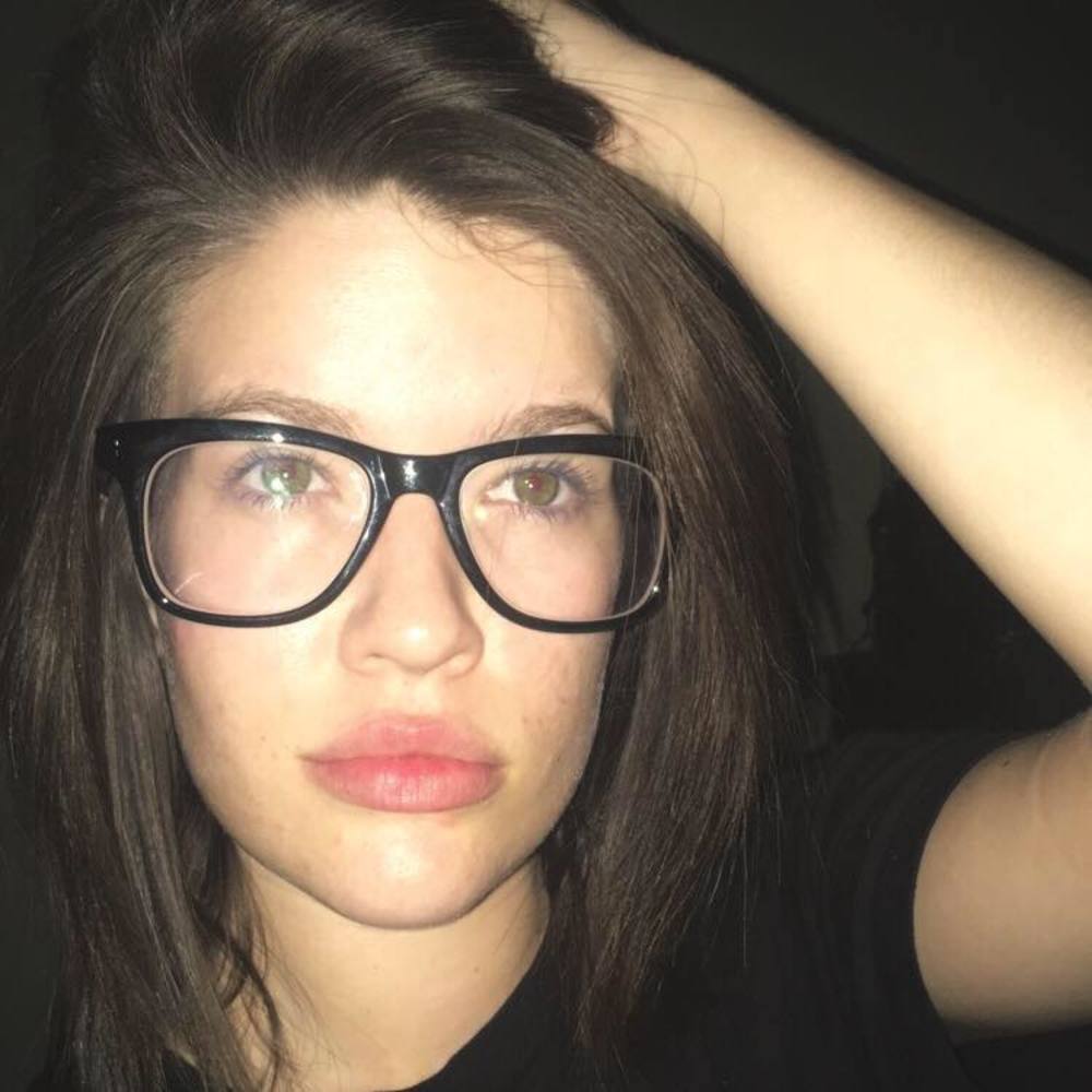 Meet your Posher, Kyria