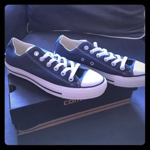 Navy Blue Low-top Converse