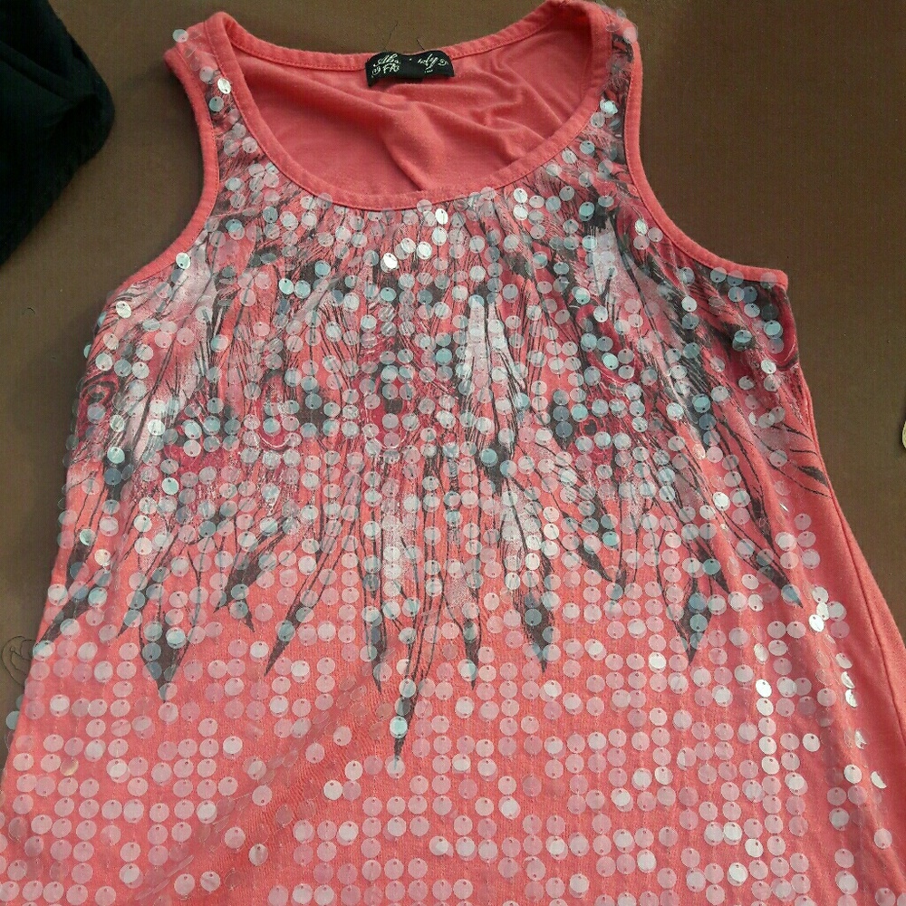 Pink feather top