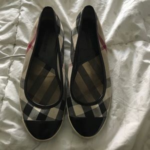 Burberry ballerina flats