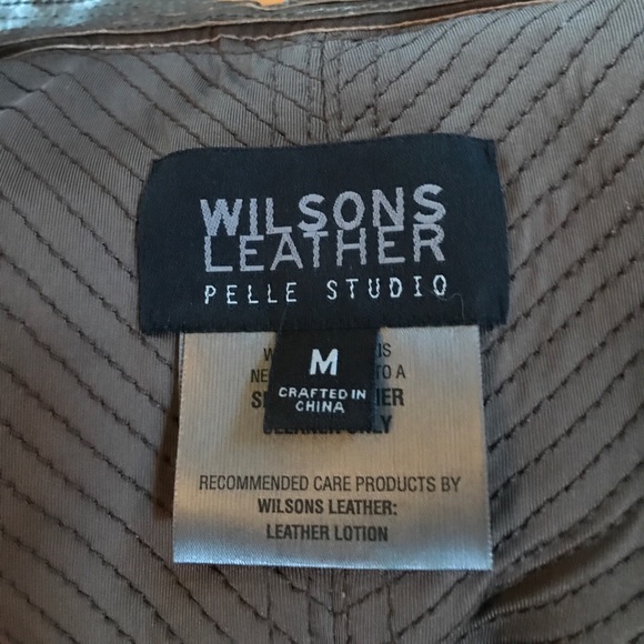 Fitted leather jacket - Picture 3 of 3