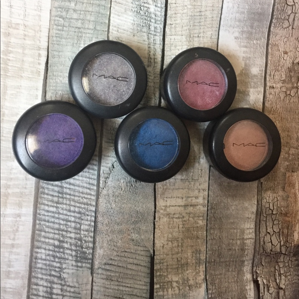 Mac eyeshadow bundle