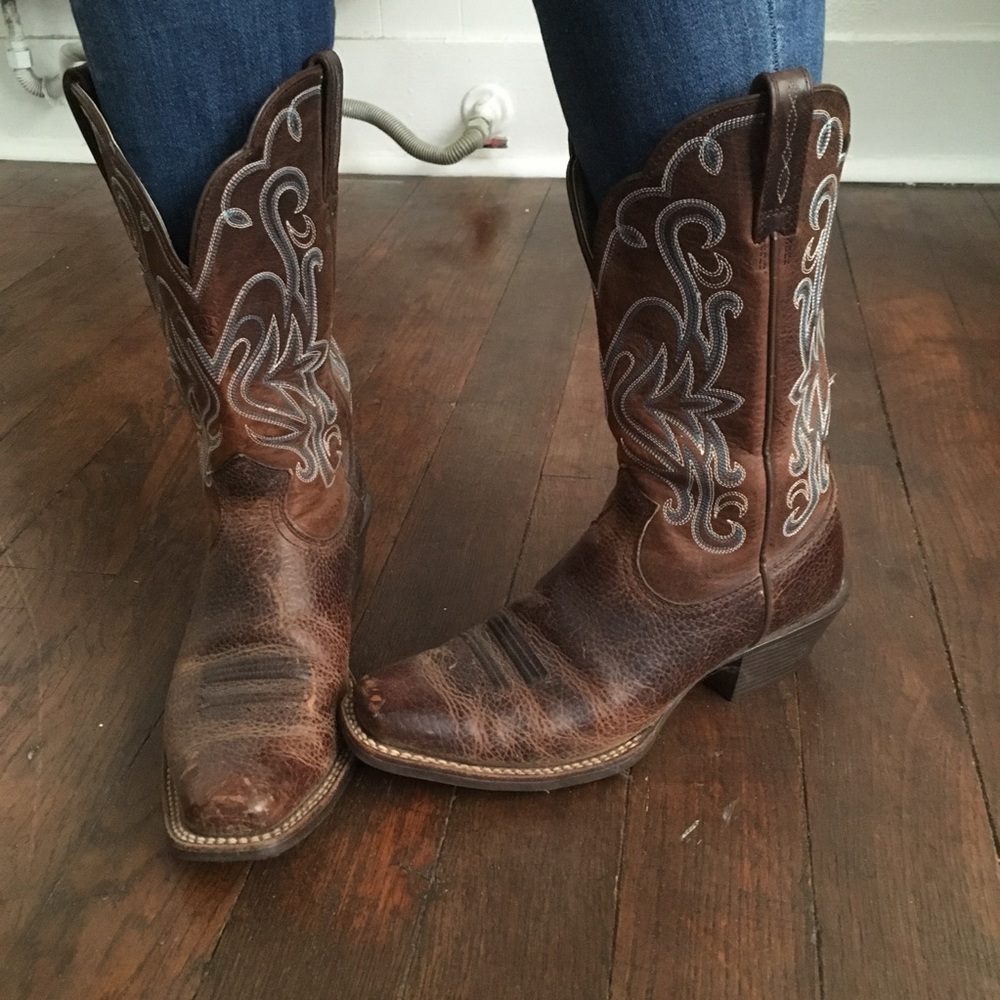 Ariat Legend cowgirl boots