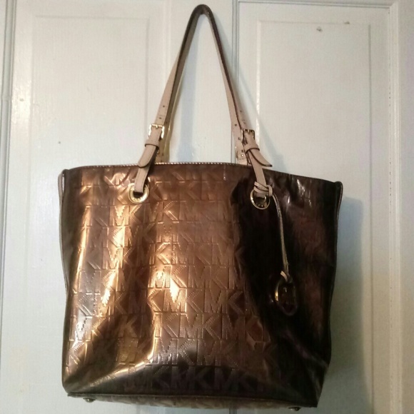 Michael Kors Handbags - SOLD MICHAEL KORS PURSE