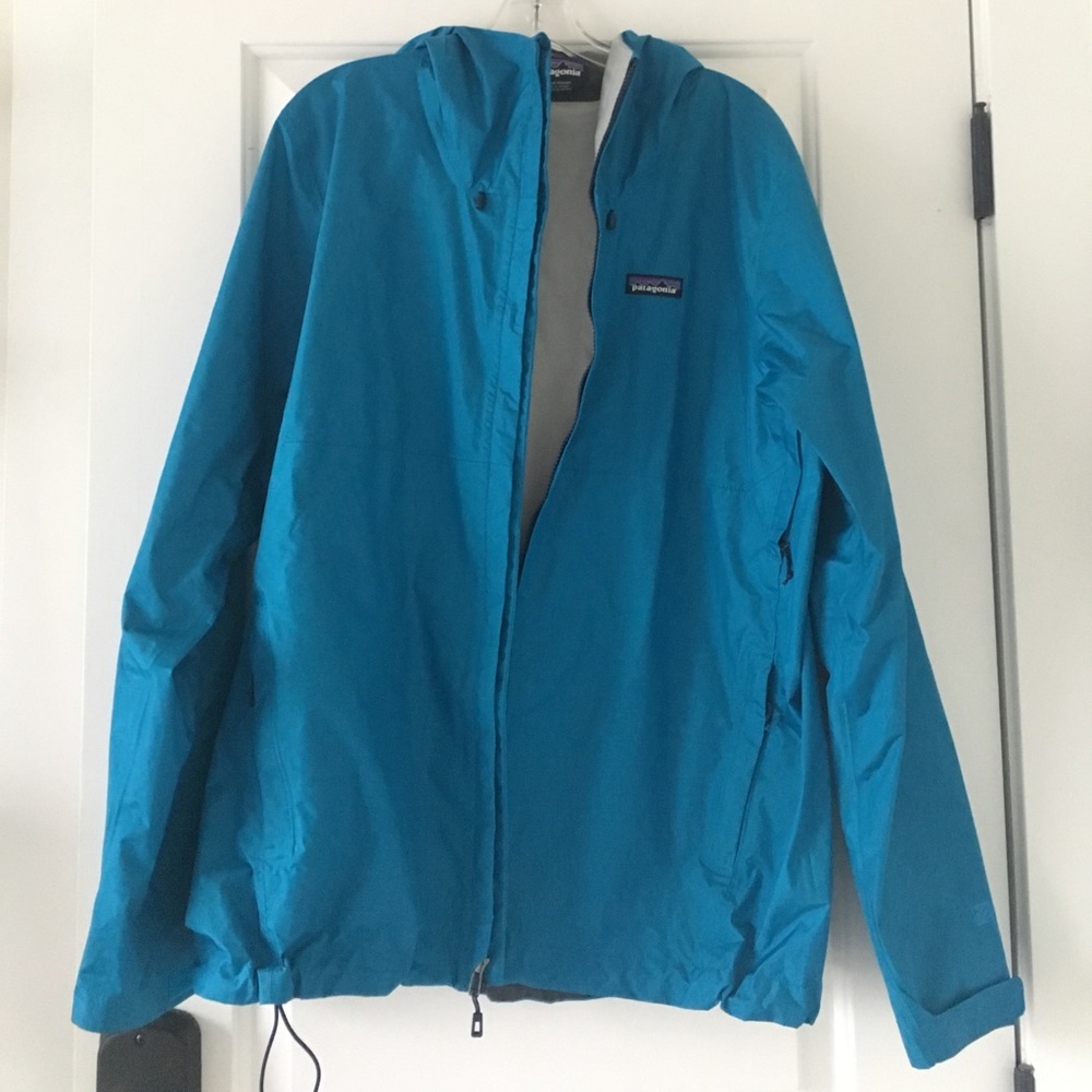 Turquoise Patagonia torrent shell
