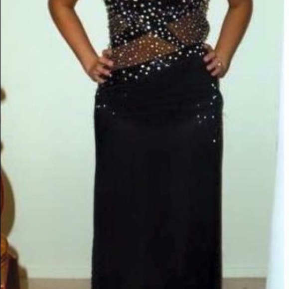 Rodney Alfred Size 6 Beaded Evening Gown - Picture 2 of 6