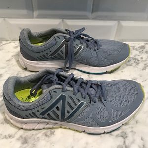 New Balance Vazee Rush size 10.5