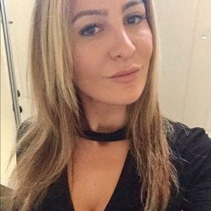 Meet your Posher, Alicia