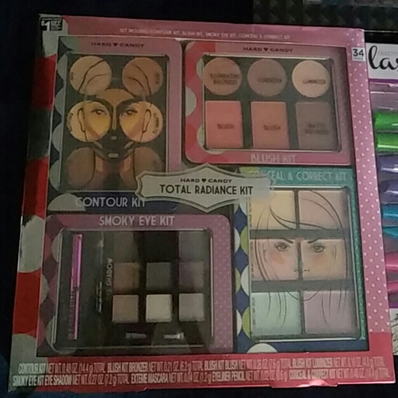 SOLD!!! Makeup sets bundle. All new in box - Picture 2 of 3