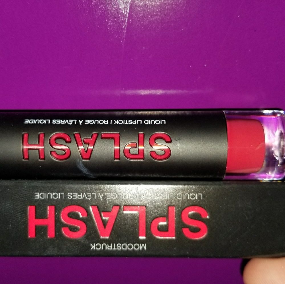 Younique lipstick with lip liner