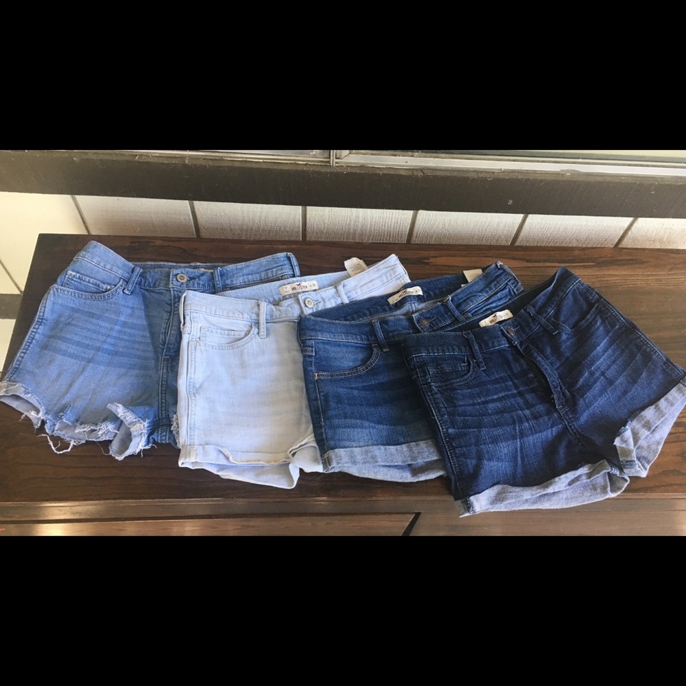 Hollister Shorts size 7 w 28