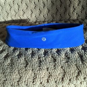 Lululemon Flyaway Tamer Headband