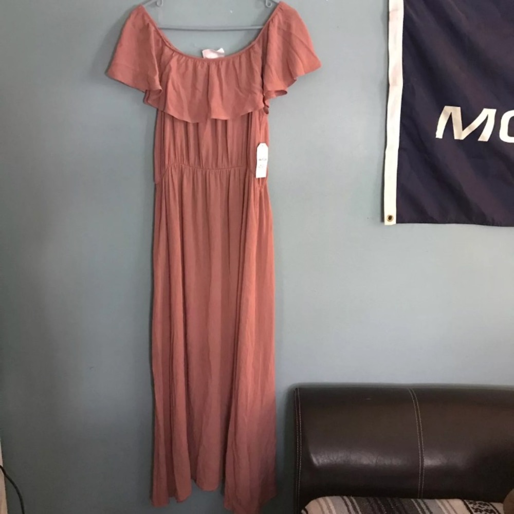 NWT off shoulder dress