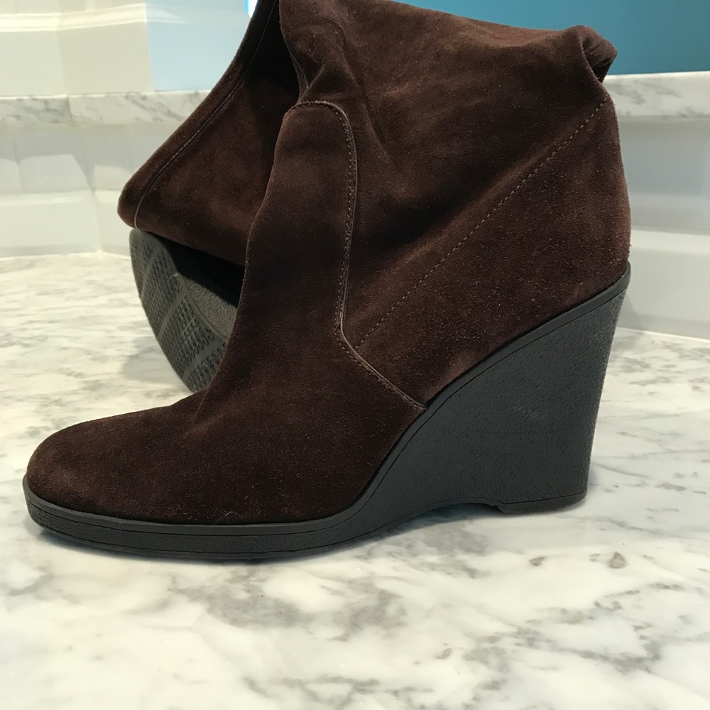 **Final $ before donating* Calvin Klein suede boot