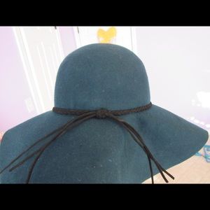 Teal floppy hat