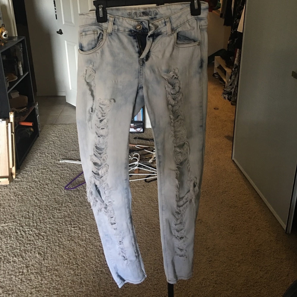 Ripped acid washed jeans