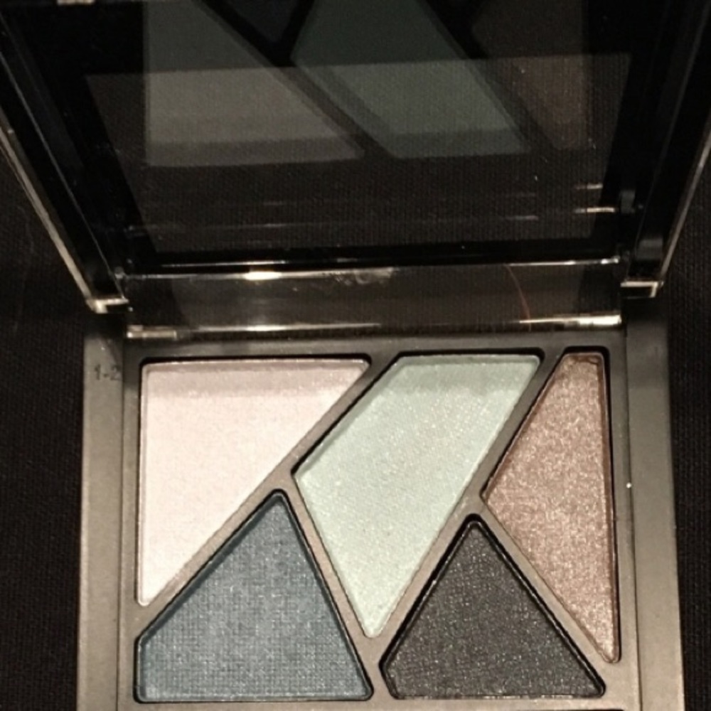 Icing Eyeshadow
