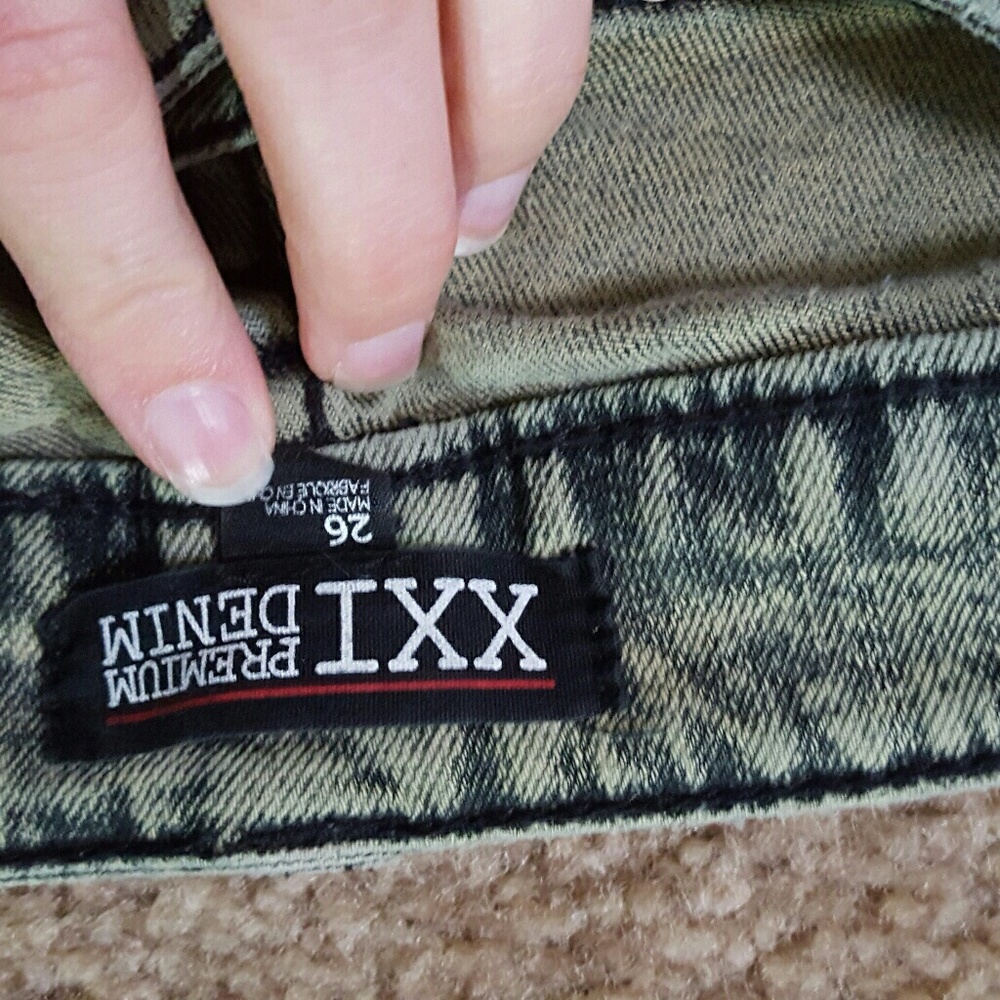 Jeans - Picture 4 of 5