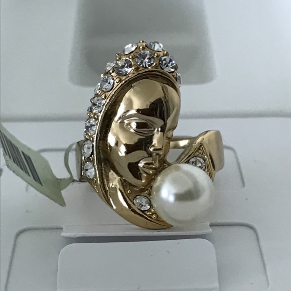 WOMAN FACE WITH CRYSTALS - Picture 2 of 8