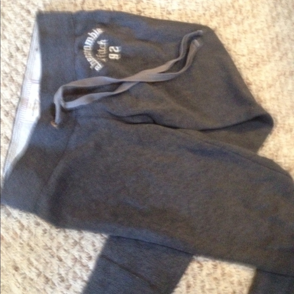 Grey kids ambercrombie sweat pants