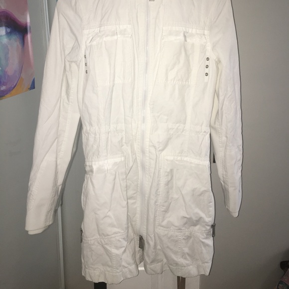 Elie Tahari Juliana White Rain Coat - Picture 2 of 8