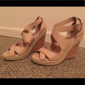 Charles David size 10 tan wedges