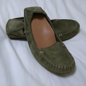 Cole Haan Nike Olive Green Suede Loafers - 7