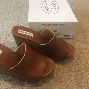 Brown leather mules/heels