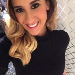 Meet your Posher, Cassandra