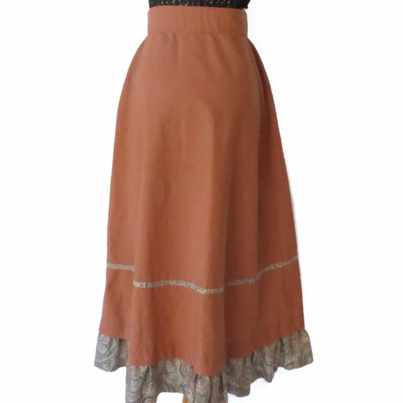 Vintage Boho Paisley Prairie Skirt - Picture 4 of 5