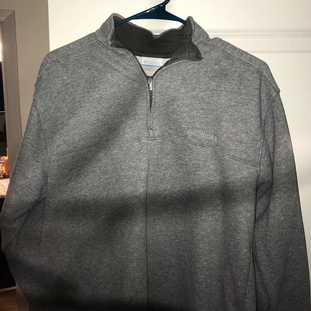 Long sleeve Columbia pull over, half zip