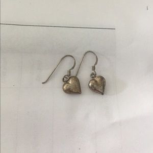 Rustic look pair of Heart earring