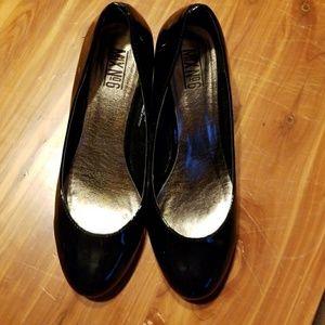 Mix No 6 black pumps