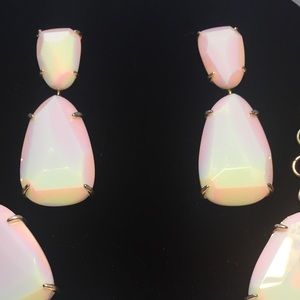 Kendra Scott Katie white iridescent GUC HTF Rare