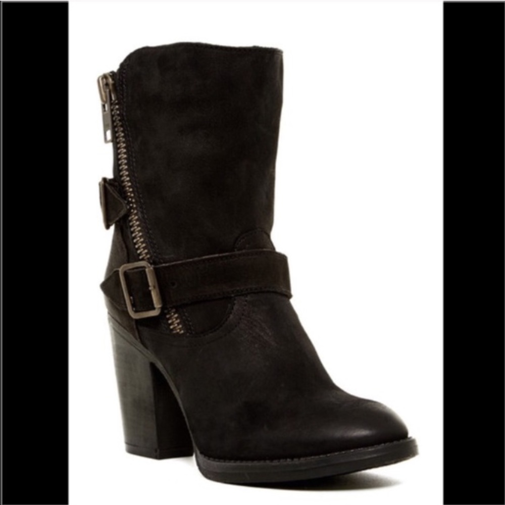Like New Steve Madden Yara Suede Boots!