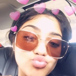 Meet your Posher, Franchesca