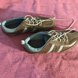 Ladies Shoes***Make Offer