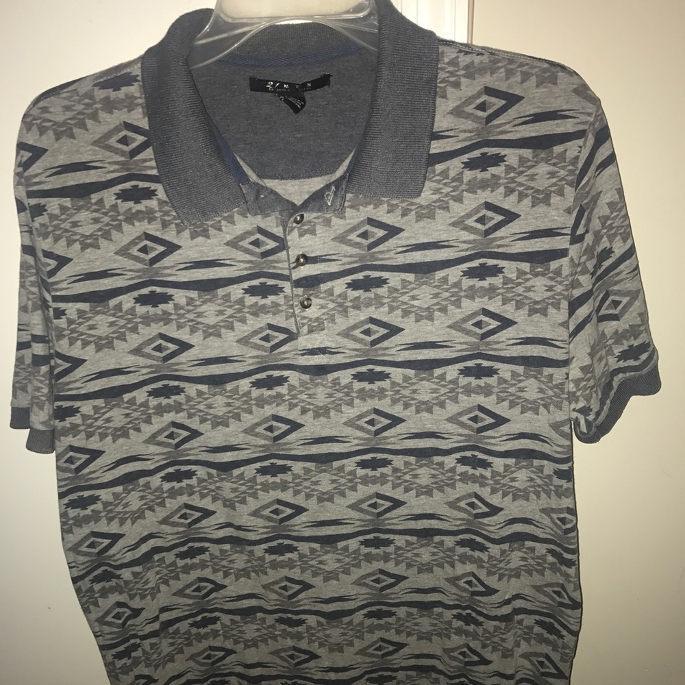 Collared grey shirt with design