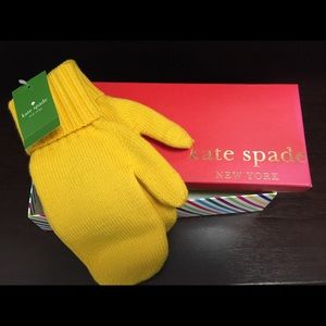 BRAND NEW Kate Spade Yellow Knit Gloves