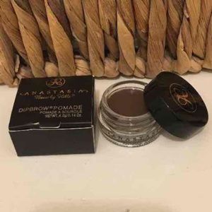 Dip brow pomade dark brown